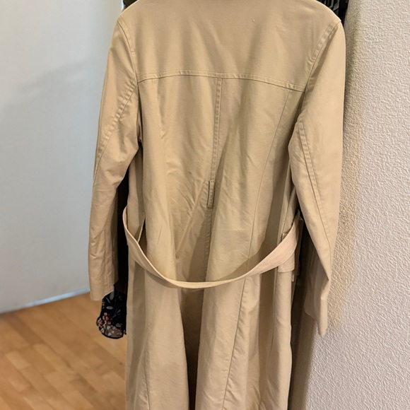 Mossimo trench coat with belt - Picture 2 of 5